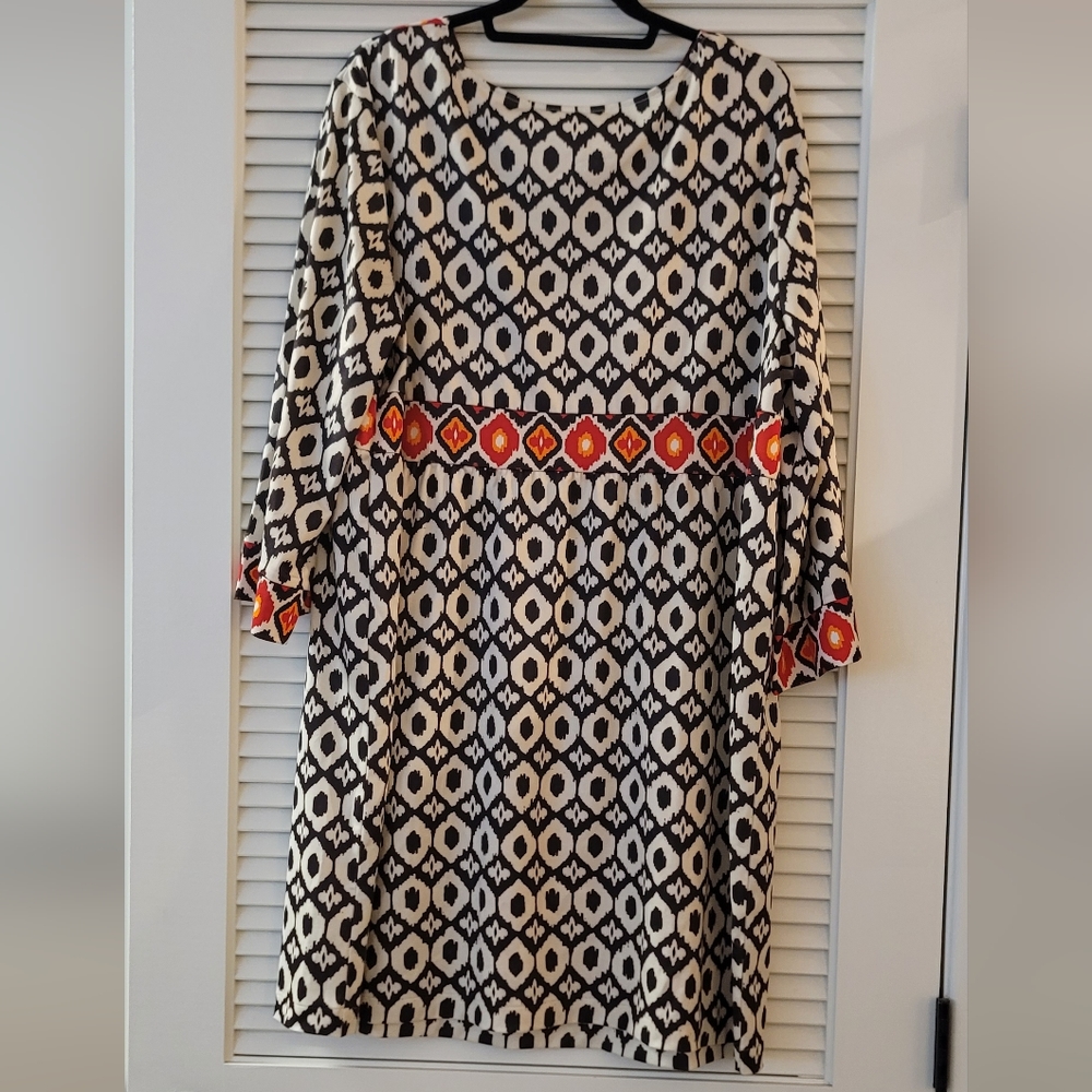 (Plus-Size) Multi-Coloured Patterned Dress - Picture 2 of 6